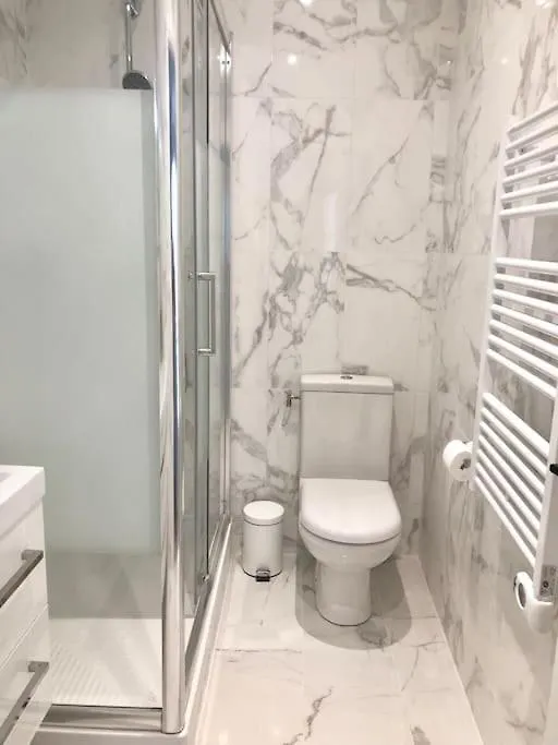 Central Apartment In The Heart Of The Marais With Air Conditioning Paryż 0*,  Francja